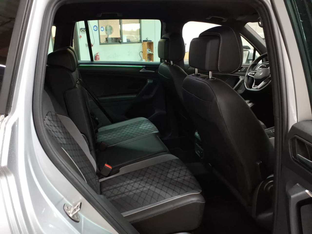 Vw Tiguan 1.5 TSI OPF DSG R-Line 14