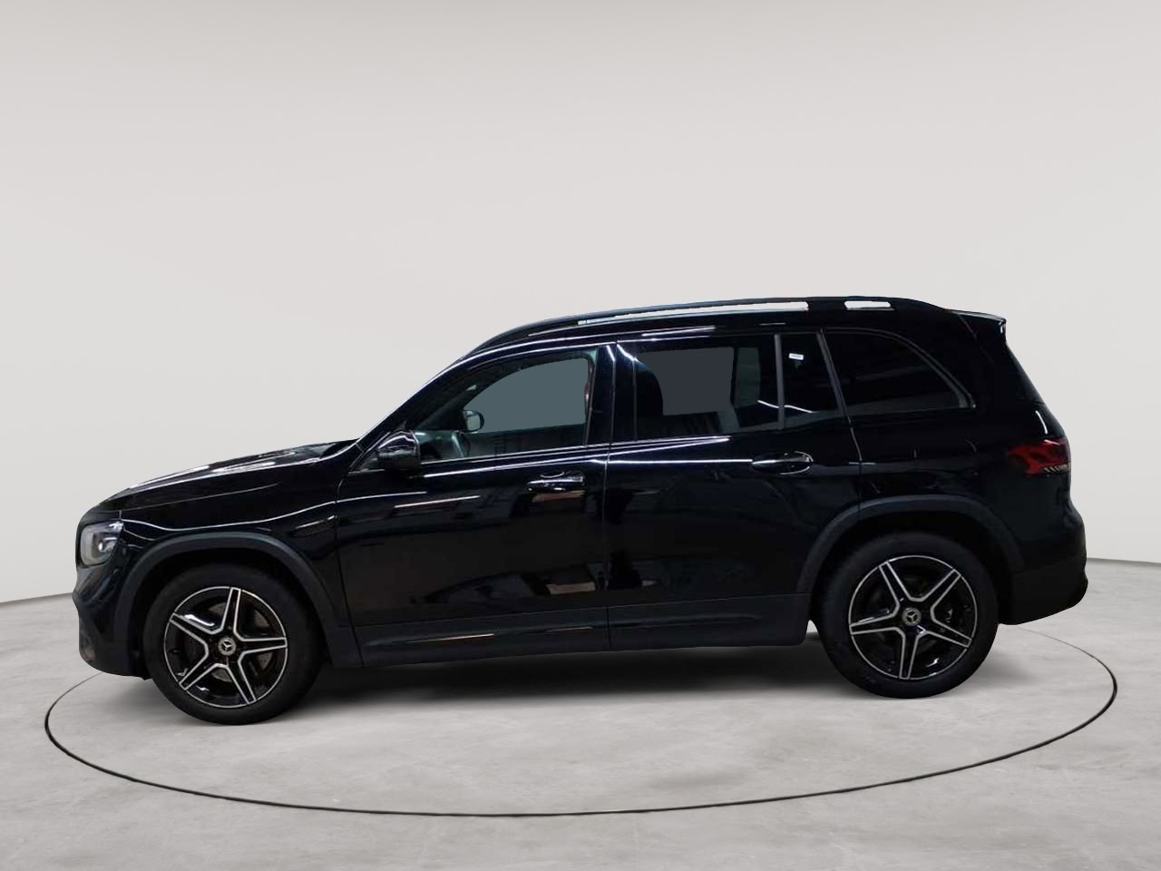 Mercedes-Benz GLB 220 d 8G-DCT AMG Line 6