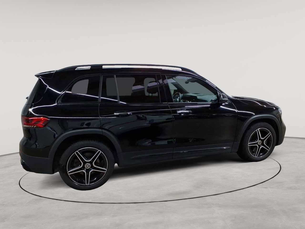 Mercedes-Benz GLB 220 d 8G-DCT AMG Line 3