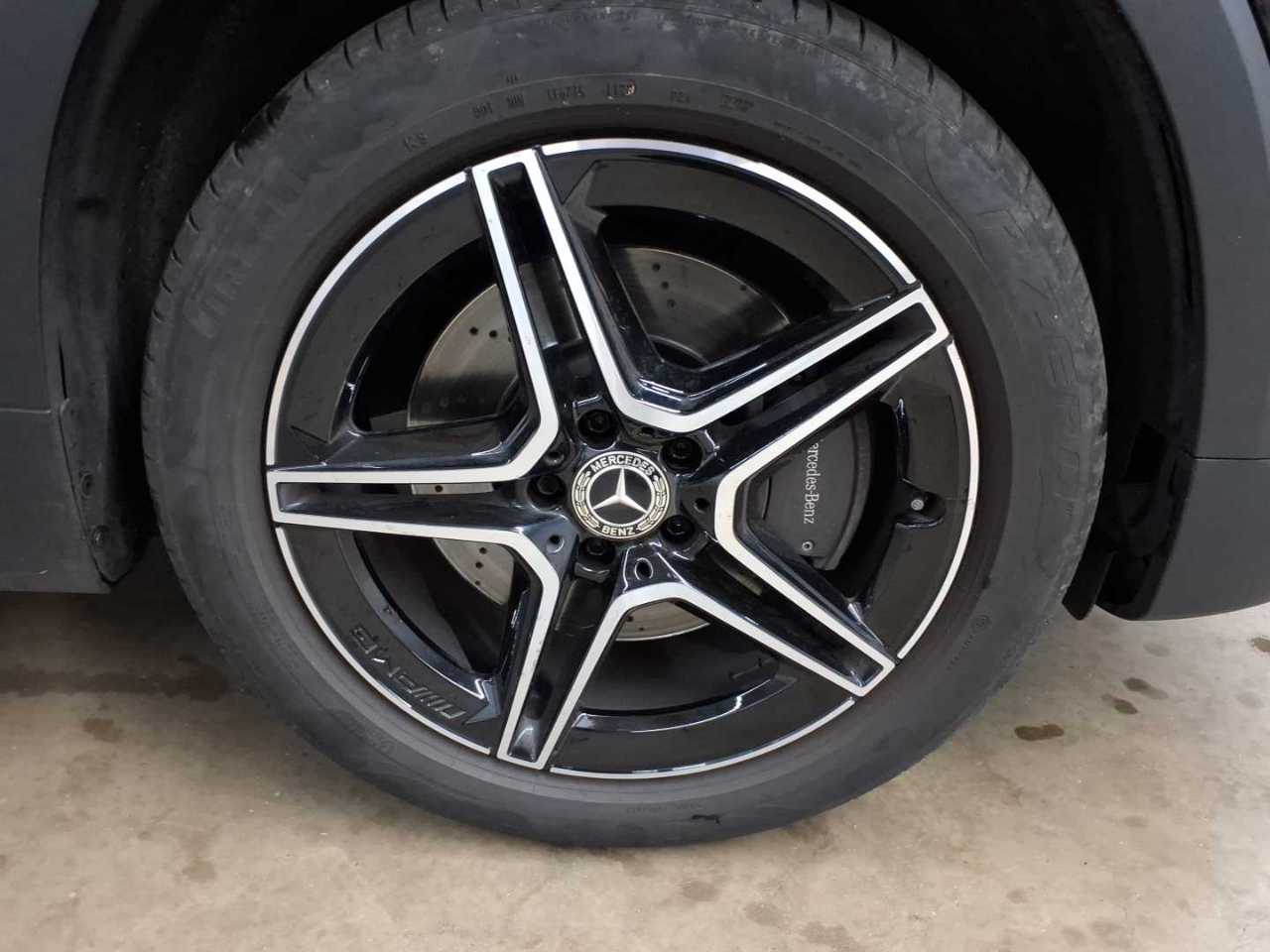 Mercedes-Benz GLB 220 d 8G-DCT AMG Line 17