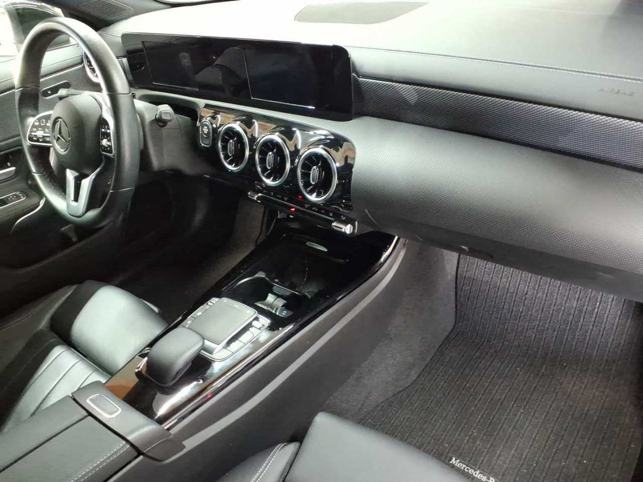 Mercedes-Benz CLA 250 e 8G-DCT Progressive 9