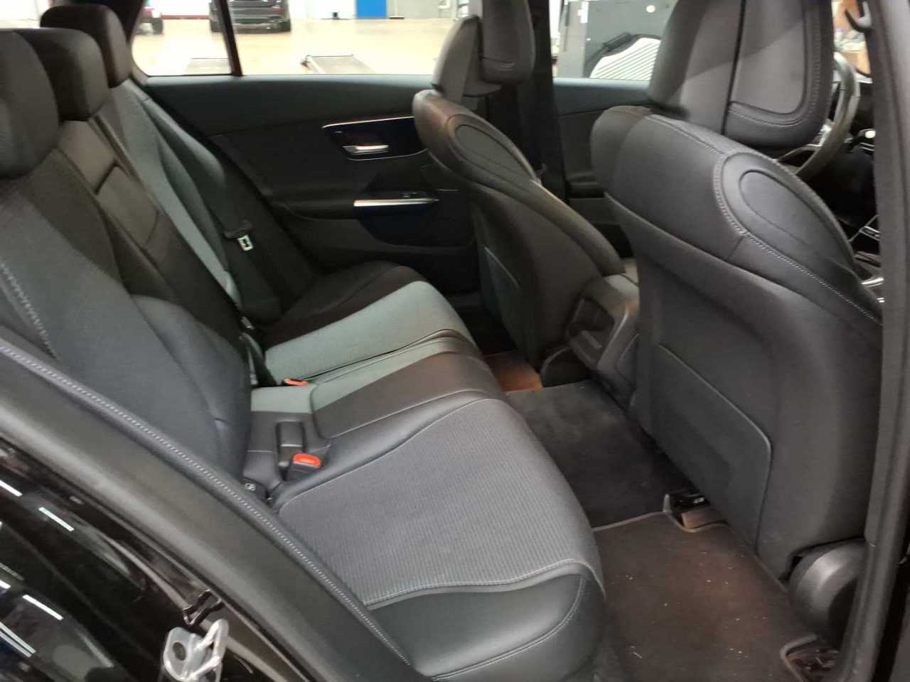 Mercedes-Benz C 220 d T 9G-TRONIC Avantgarde 14