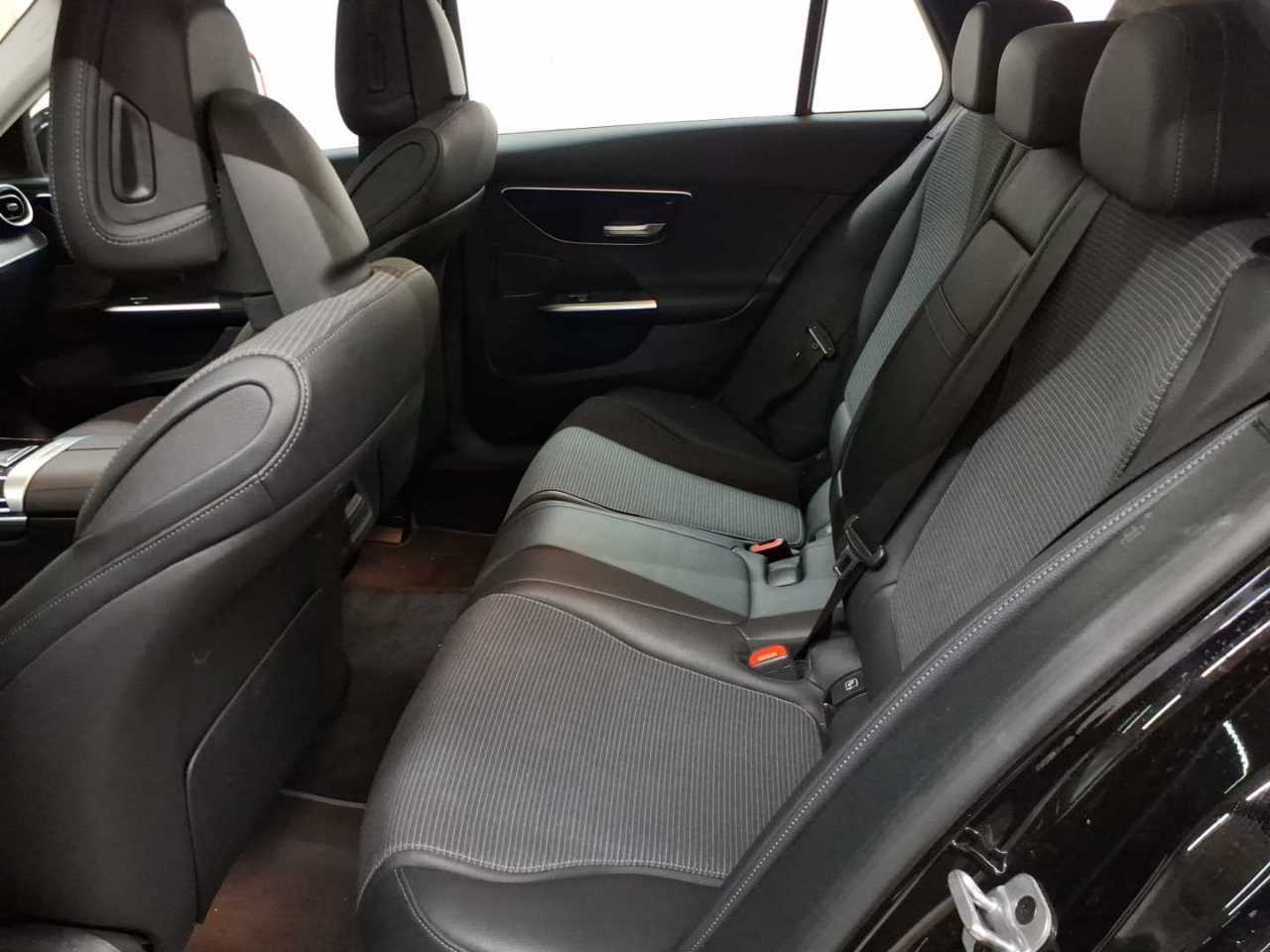 Mercedes-Benz C 220 d T 9G-TRONIC Avantgarde 13