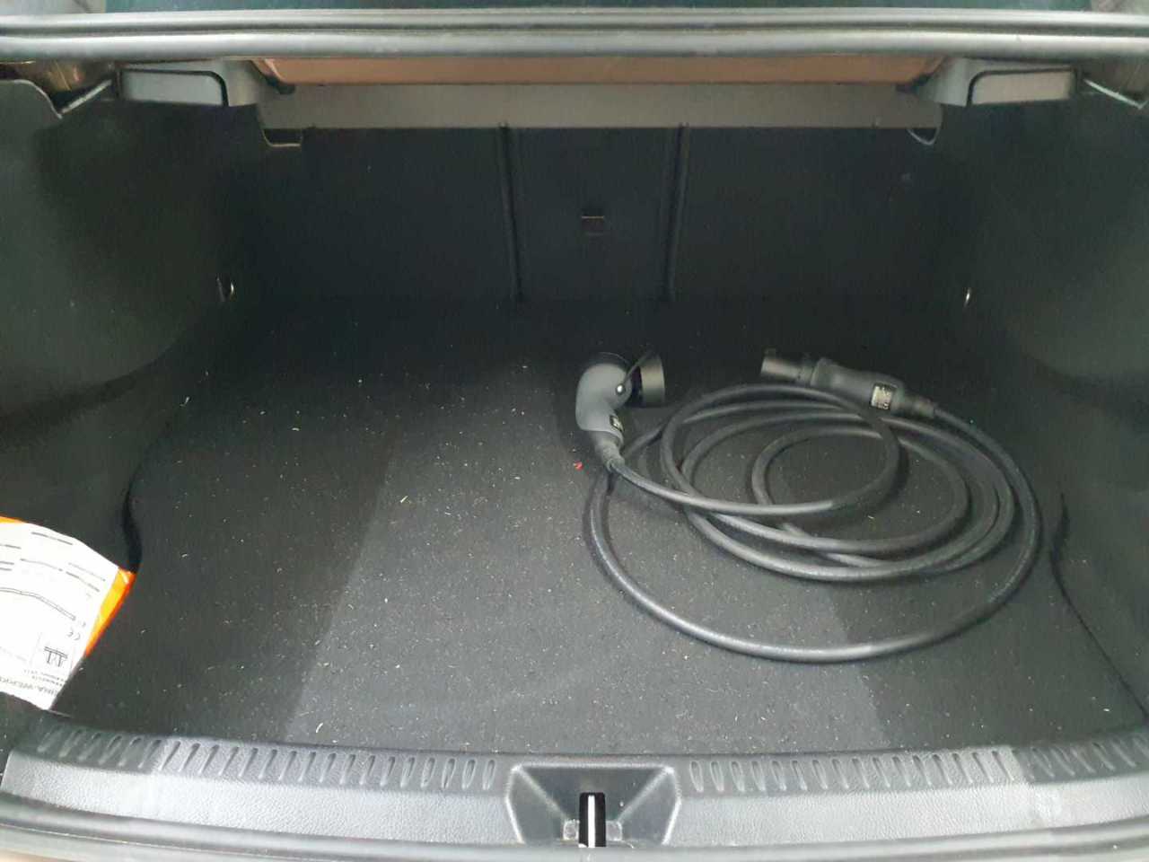 Mercedes-Benz A 250 e 8G-DCT Style 15