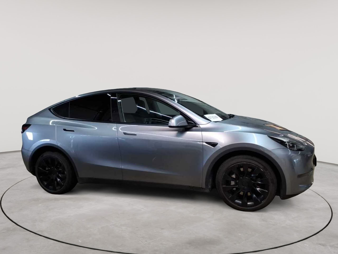 Tesla Model Y Long Range Dual Motor AWD 3