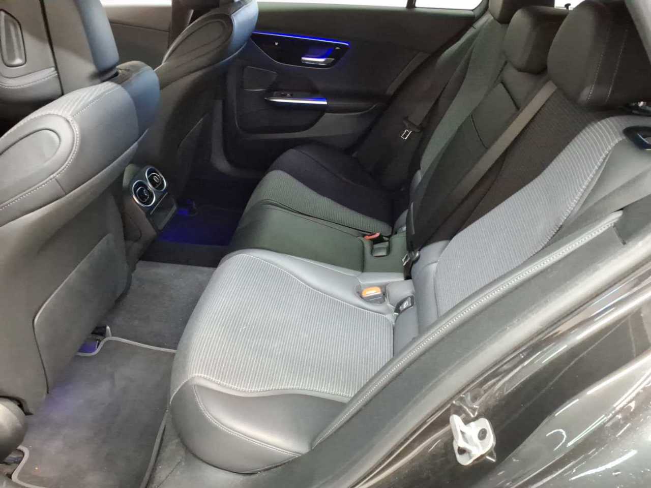 Mercedes-Benz C 300 e T 9G-TRONIC Avantgarde 13
