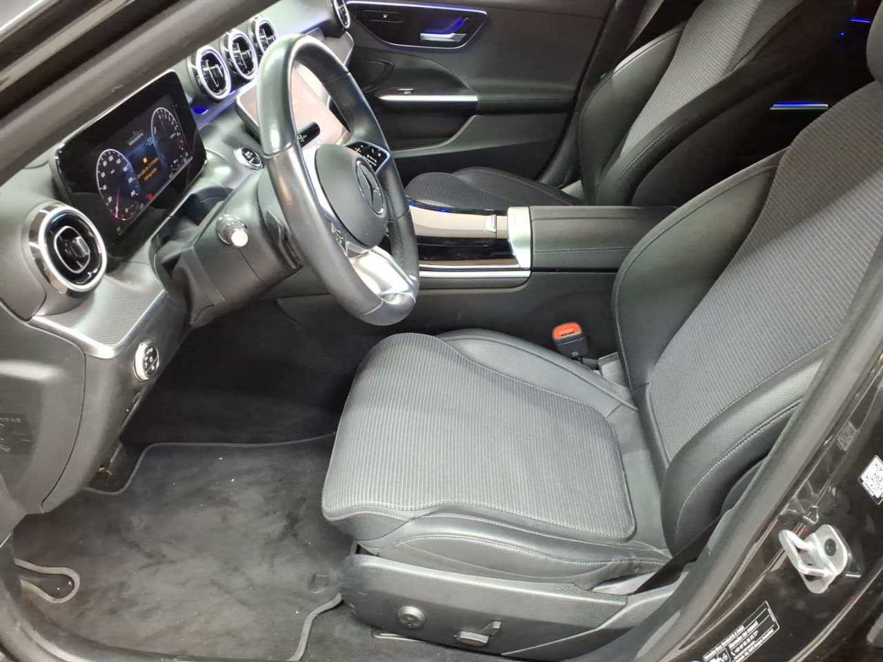 Mercedes-Benz C 300 e T 9G-TRONIC Avantgarde 7