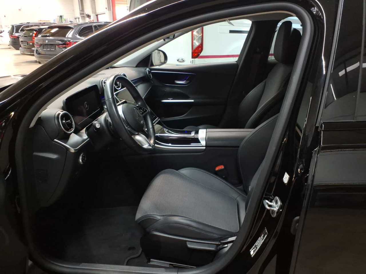 Mercedes-Benz C 300 e T 9G-TRONIC Avantgarde 7