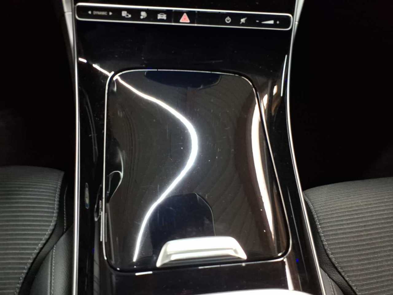 Mercedes-Benz C 300 e T 9G-TRONIC Avantgarde 10
