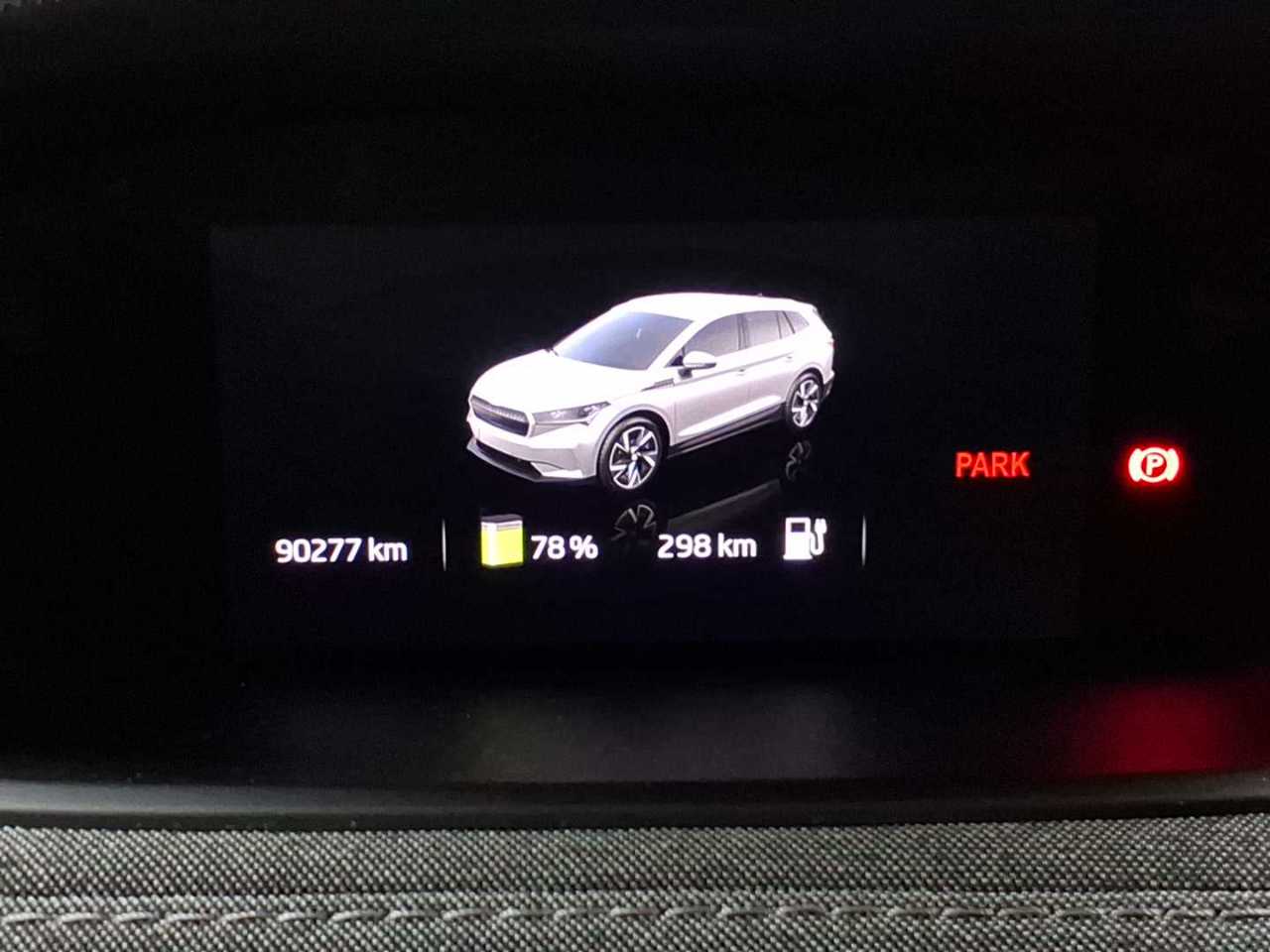 Skoda Enyaq iV 80x 11