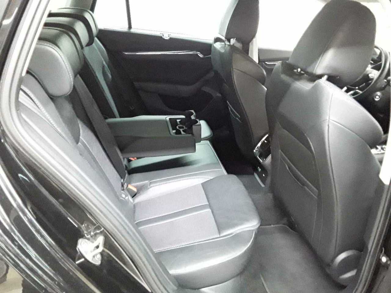Skoda Octavia Combi 2.0 TDI DSG Style 14