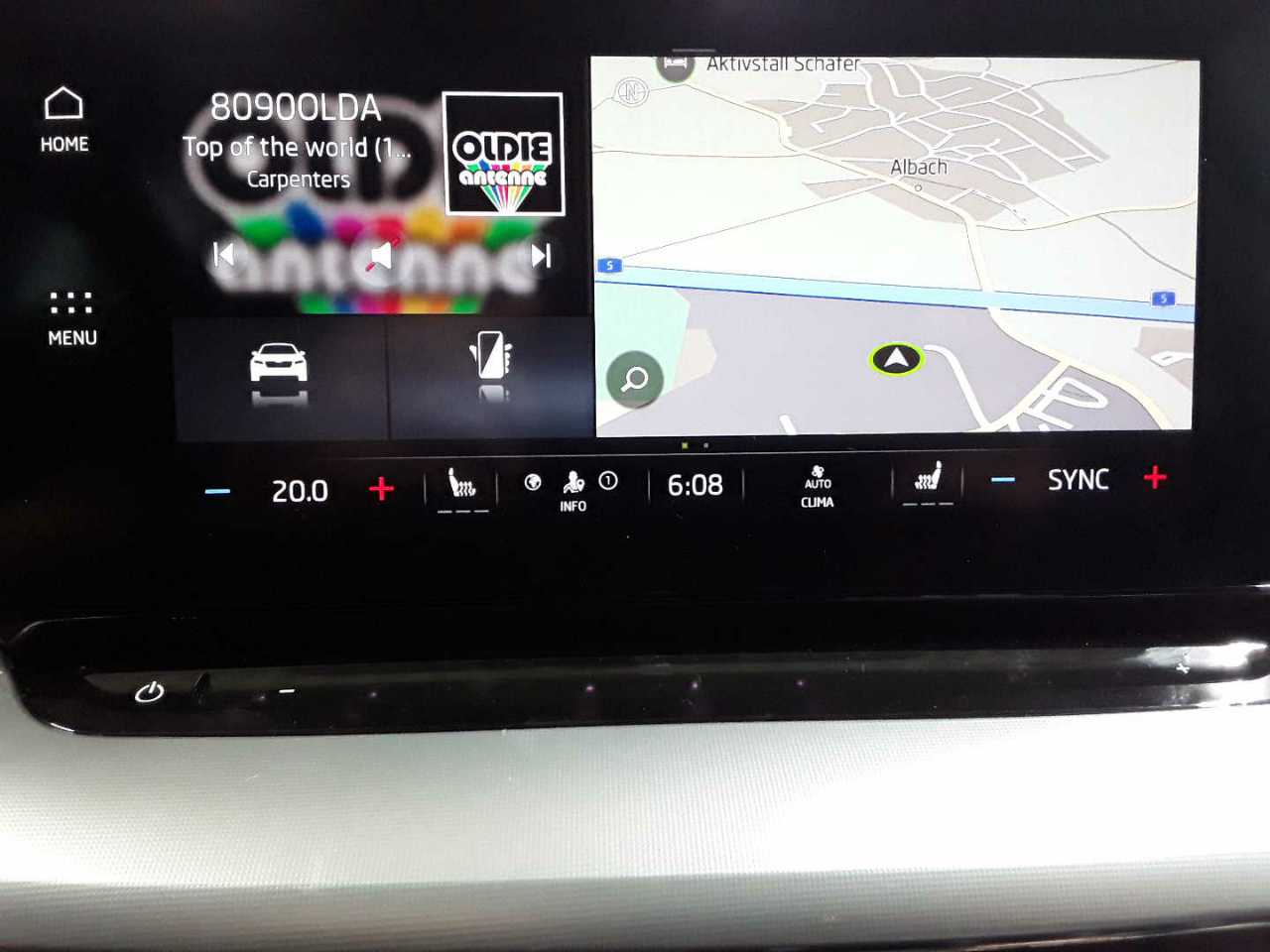 Skoda Octavia Combi 2.0 TDI DSG Style 12