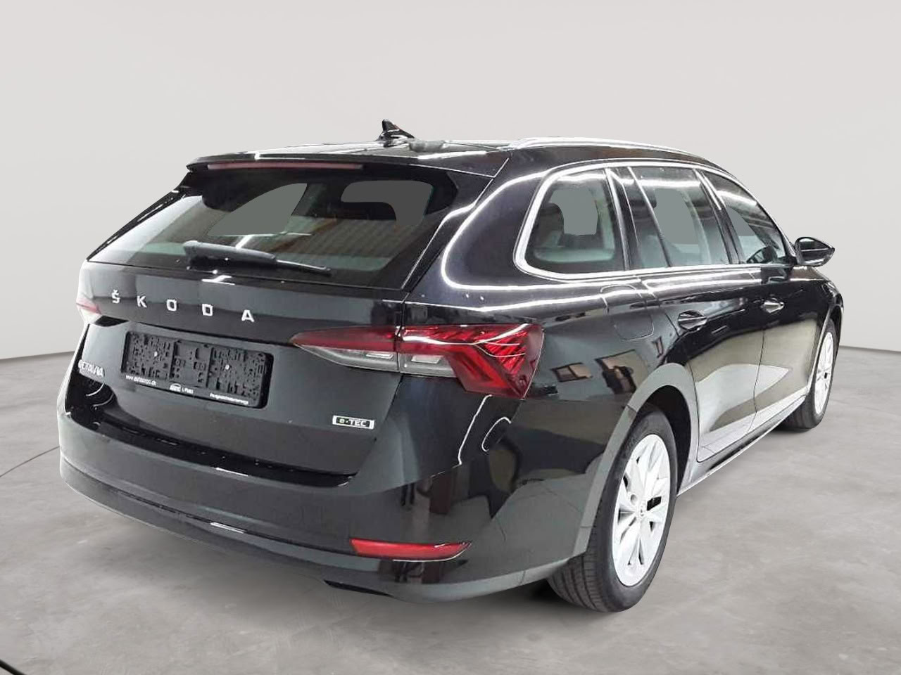 Skoda Octavia Combi 1.5 TSI e-TEC DSG Style 4