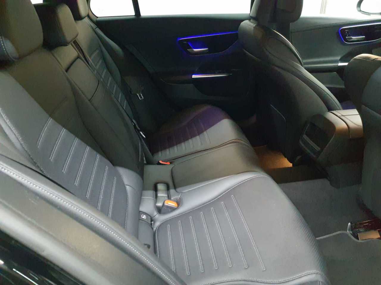 Mercedes-Benz C 200 d T 9G-TRONIC AMG Line 14