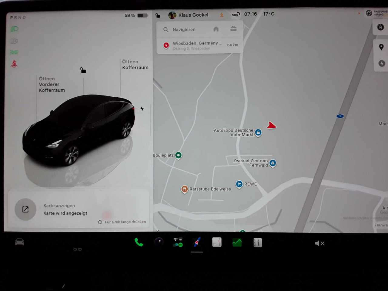 Tesla Model Y Long Range Dual Motor AWD 12