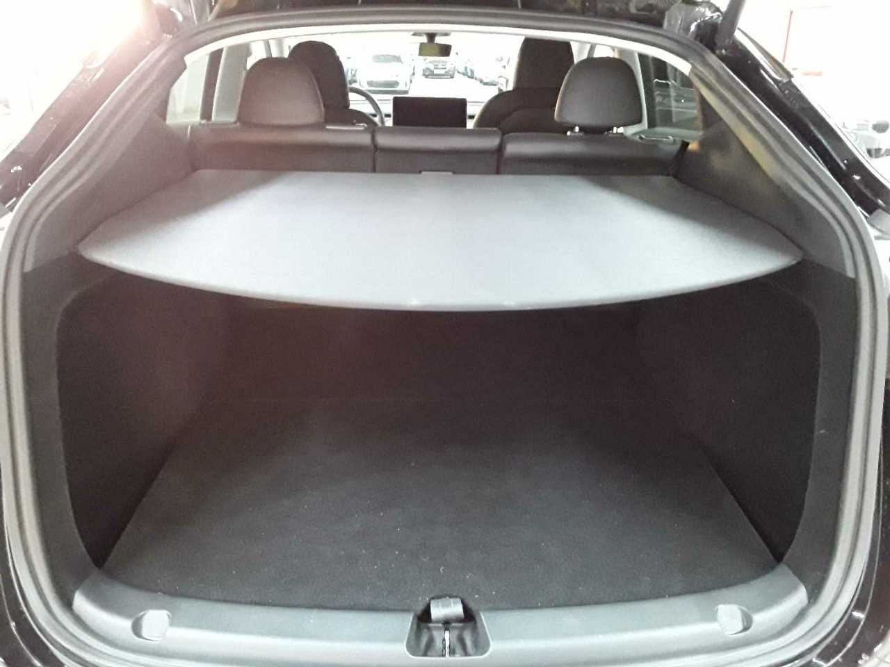 Tesla Model Y Long Range Dual Motor AWD 15