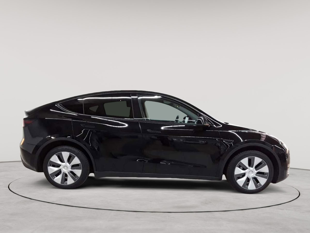 Tesla Model Y Long Range Dual Motor AWD 3