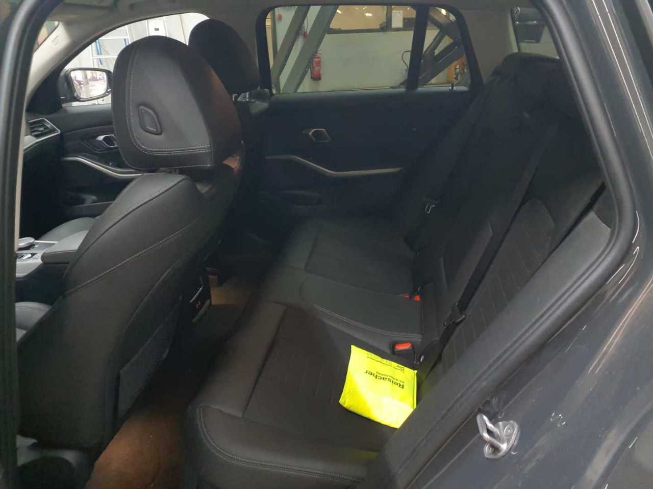Bmw 320d Touring Aut. 13