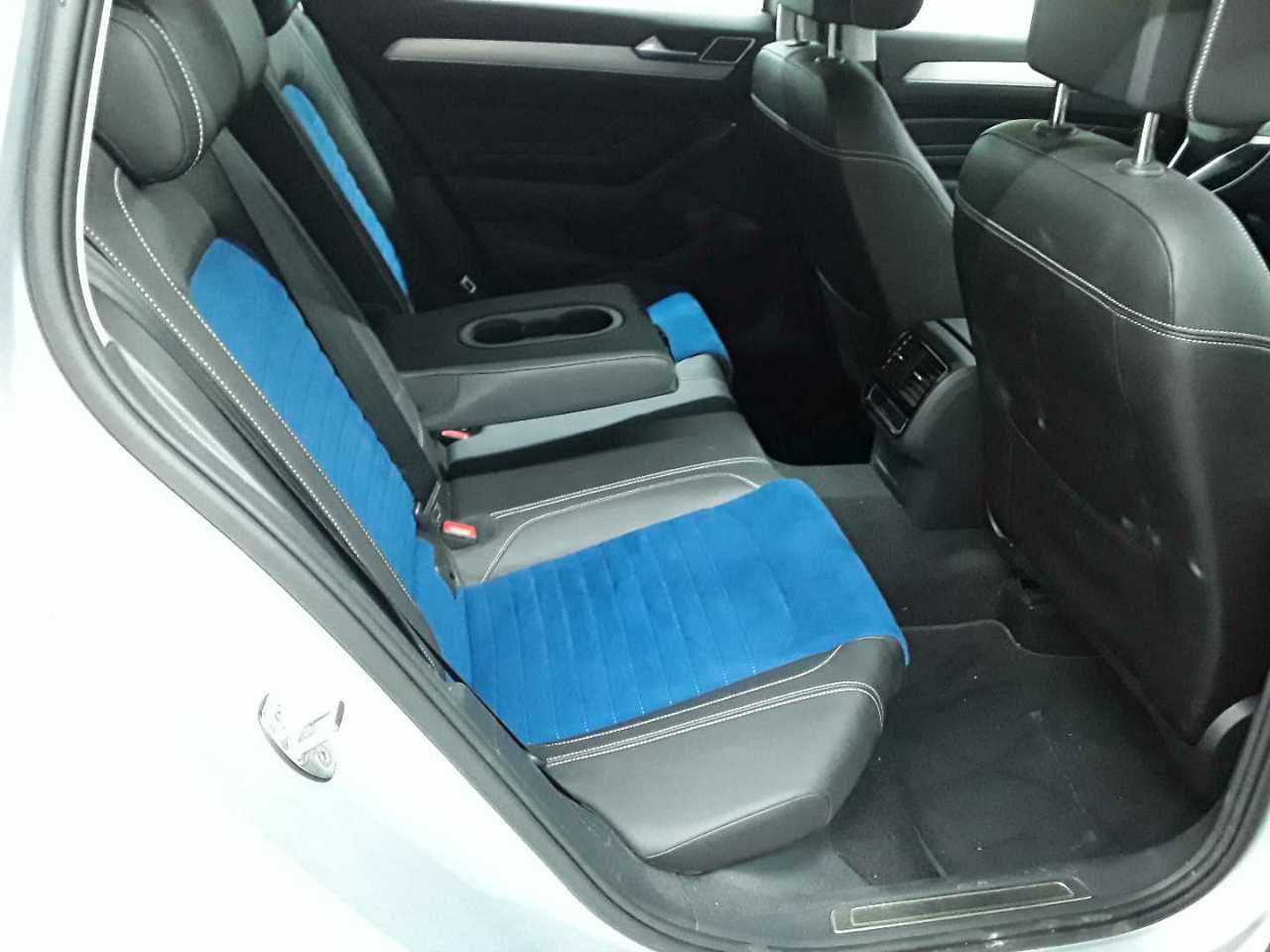 Volkswagen Passat Variant 2.0 TDI SCR Elegance 14