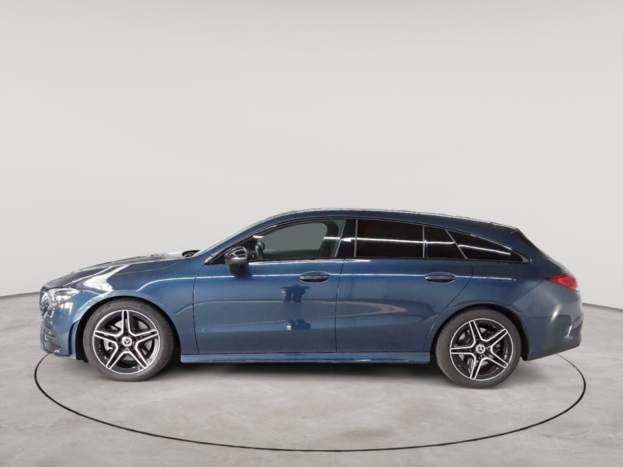 Mercedes-Benz CLA 250 Shooting Brake 7G-DCT AMG Line 6