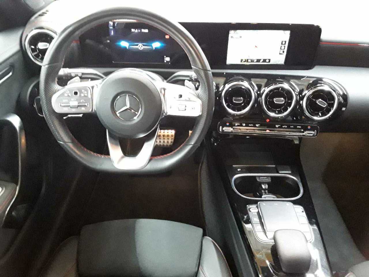 Mercedes-Benz CLA 250 Shooting Brake 7G-DCT AMG Line 10