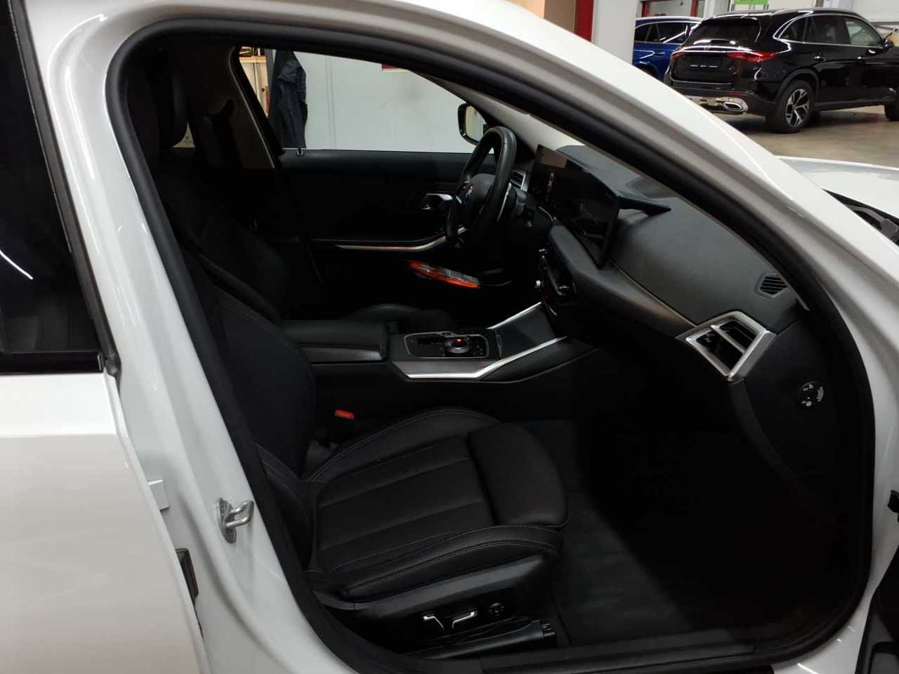 BMW 318d Touring Aut. 8