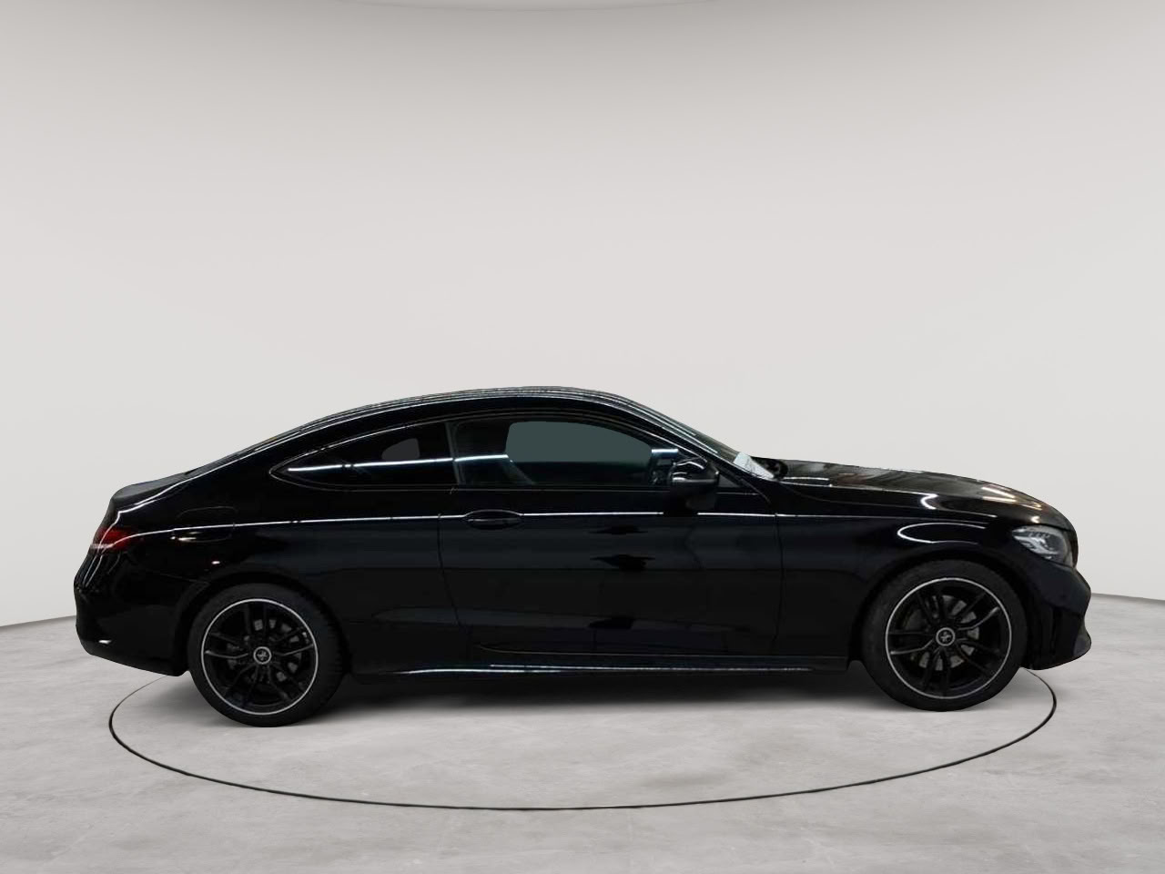 Mercedes-Benz C 220 d Coupe 9G-TRONIC AMG Line 3