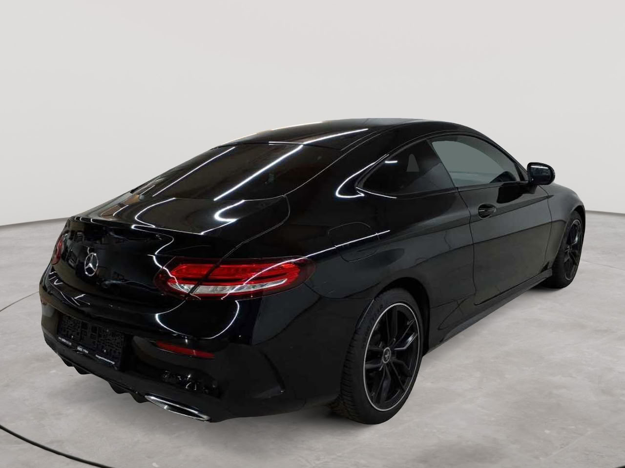 Mercedes-Benz C 220 d Coupe 9G-TRONIC AMG Line 4