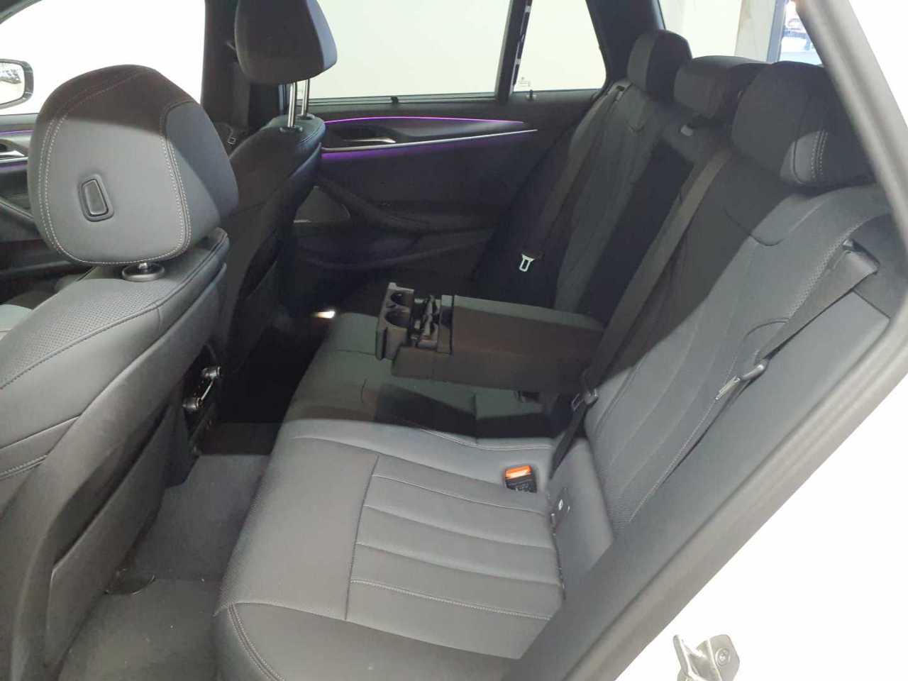 BMW 530e xDrive Touring Aut. 14