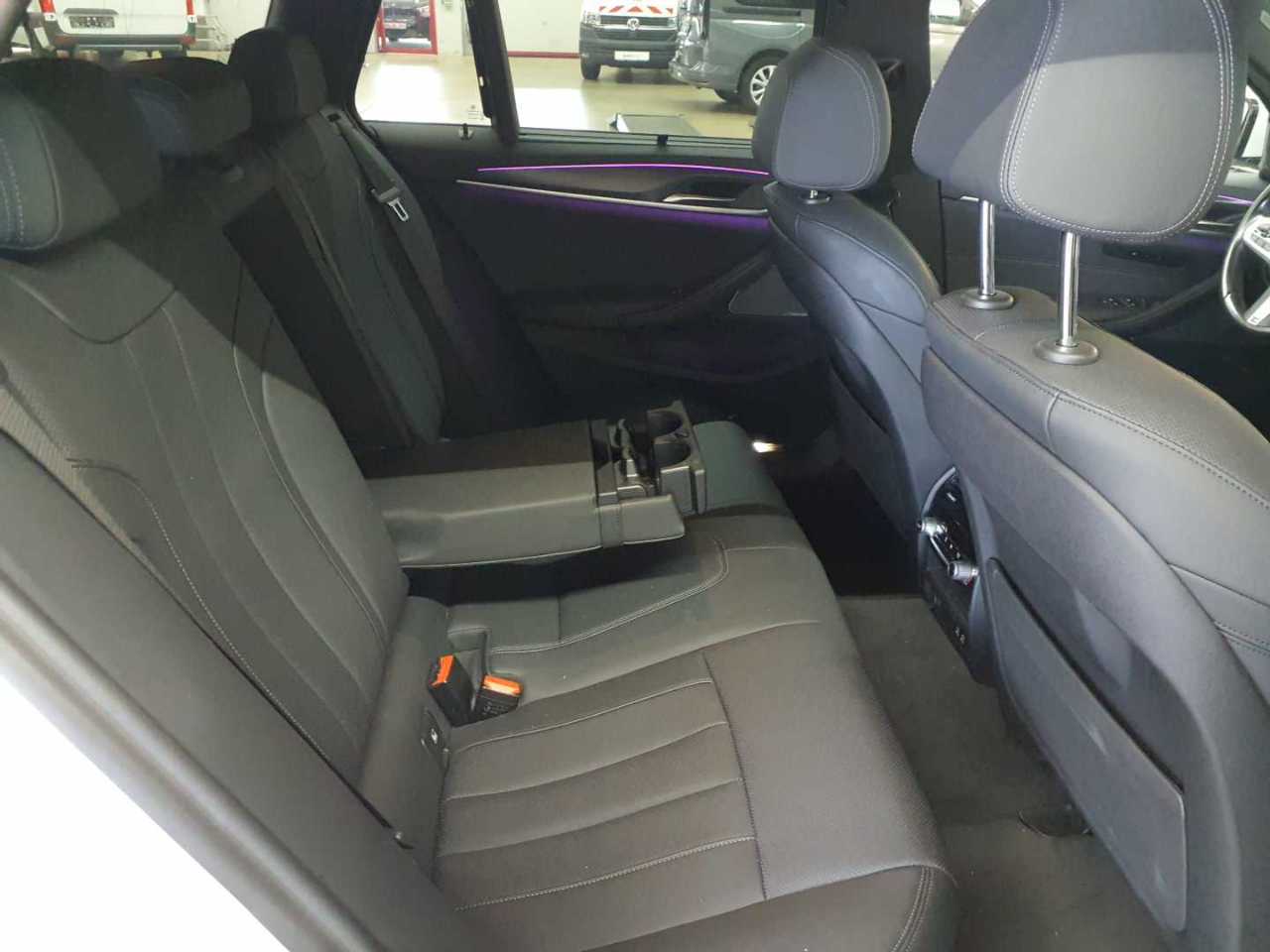 BMW 530e xDrive Touring Aut. 13