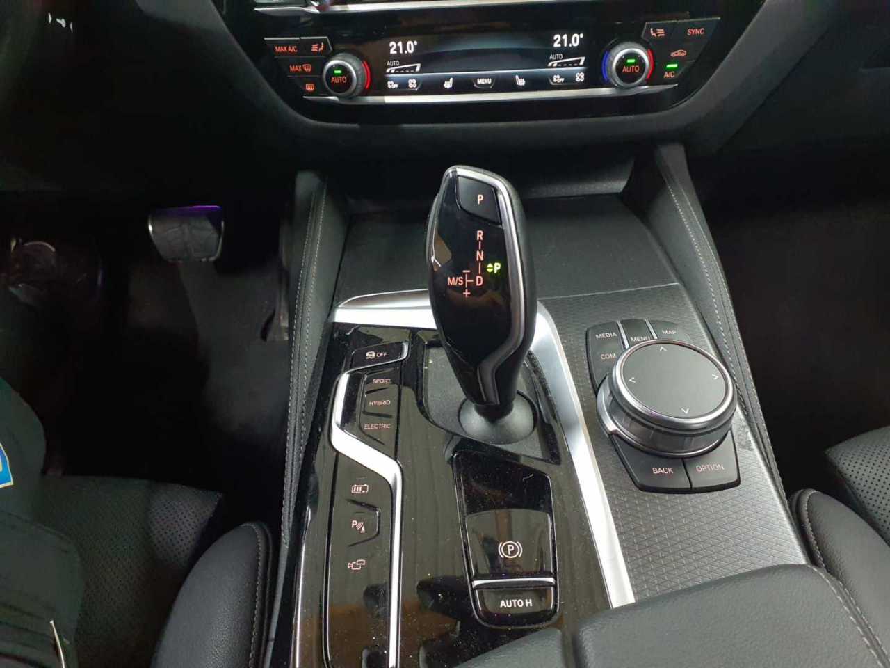 BMW 530e xDrive Touring Aut. 10