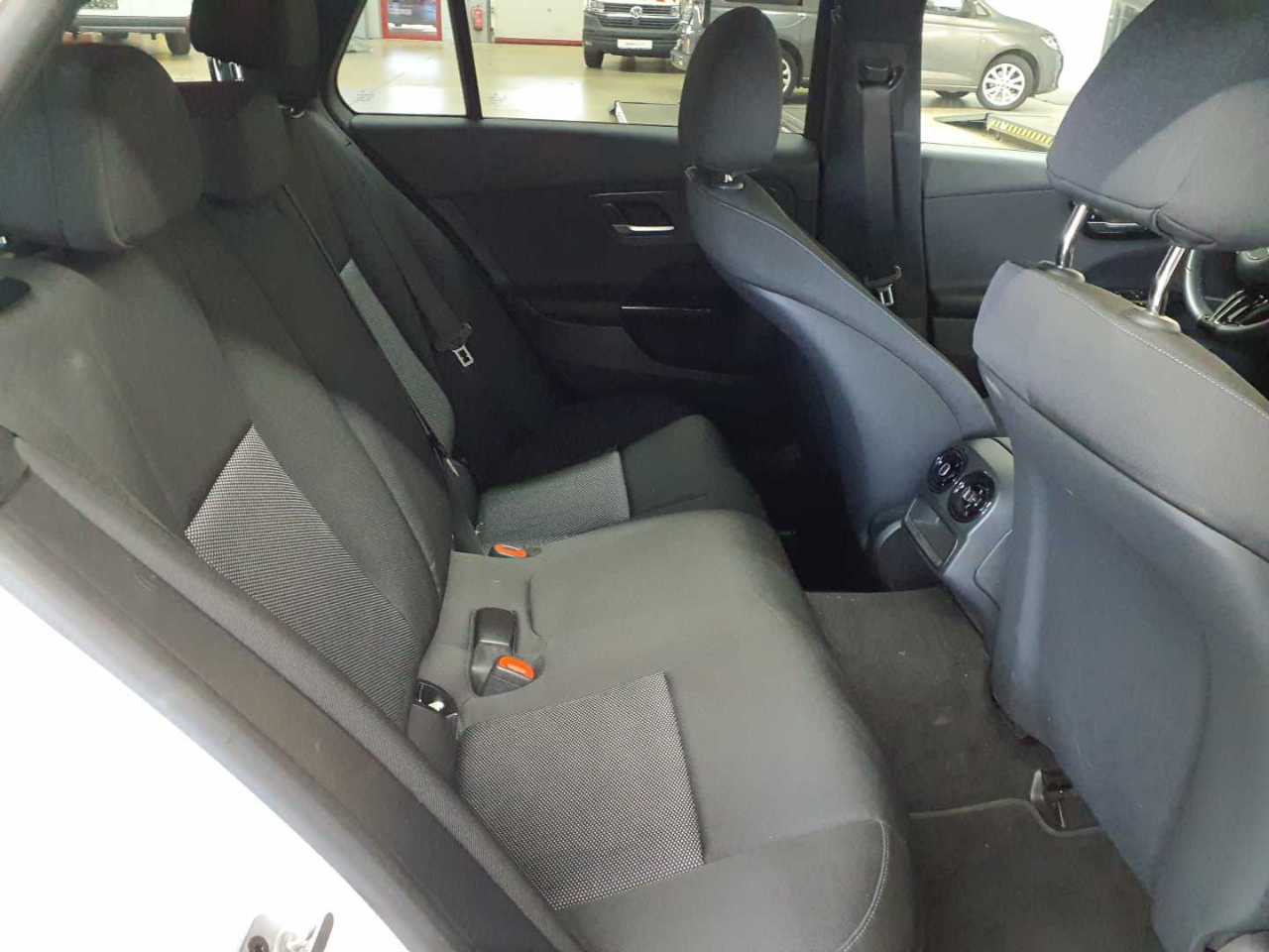 Mercedes-Benz C 220 d T 9G-TRONIC 13