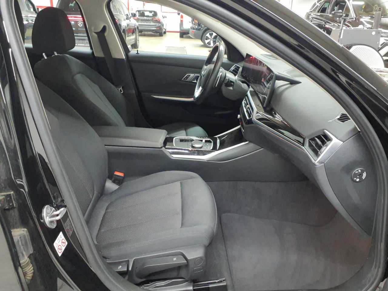 BMW 318i Touring Aut. 7