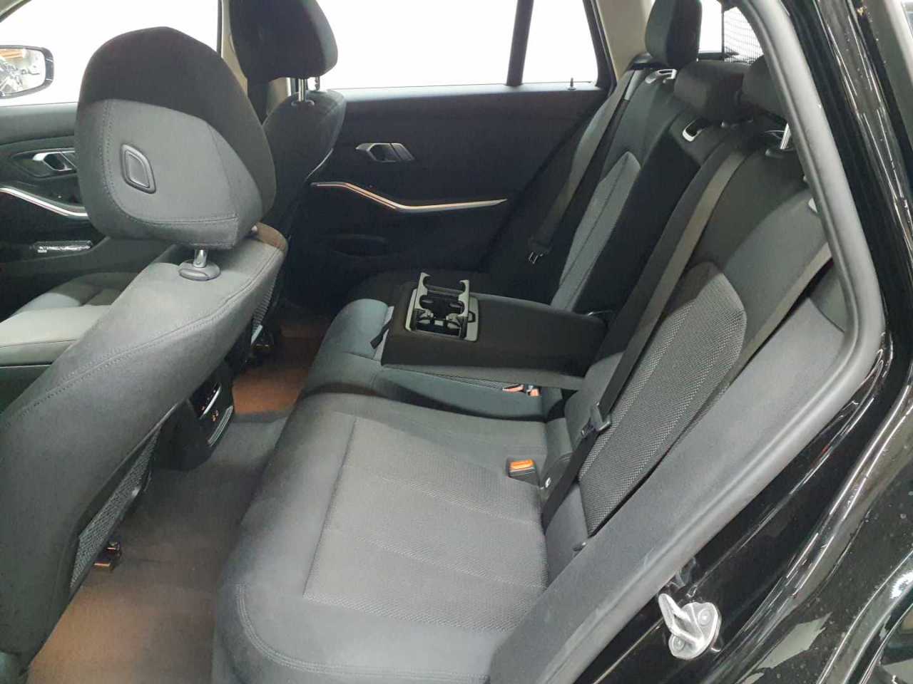 BMW 318i Touring Aut. 14