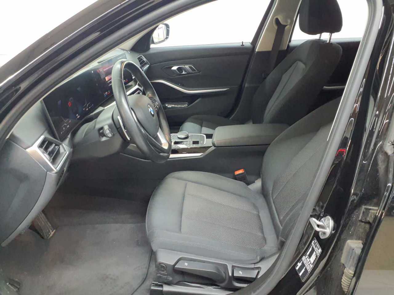 BMW 318i Touring Aut. 8