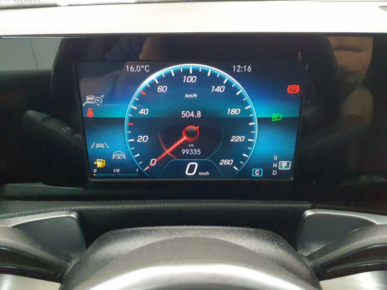 Mercedes-Benz GLB 200 7G-DCT Progressive 11