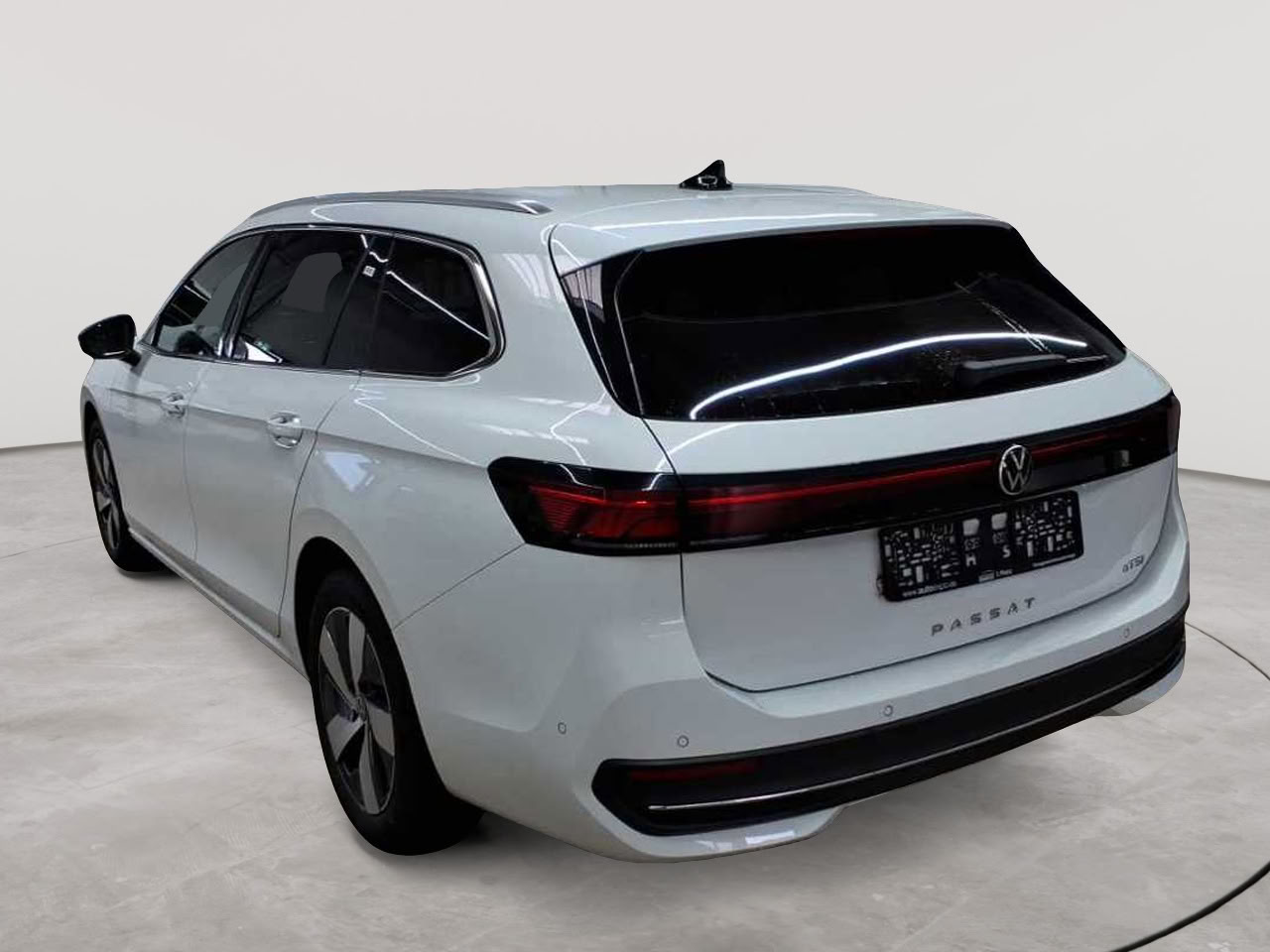Vw Passat Variant 1.5 e-TSI OPF DSG Business 5