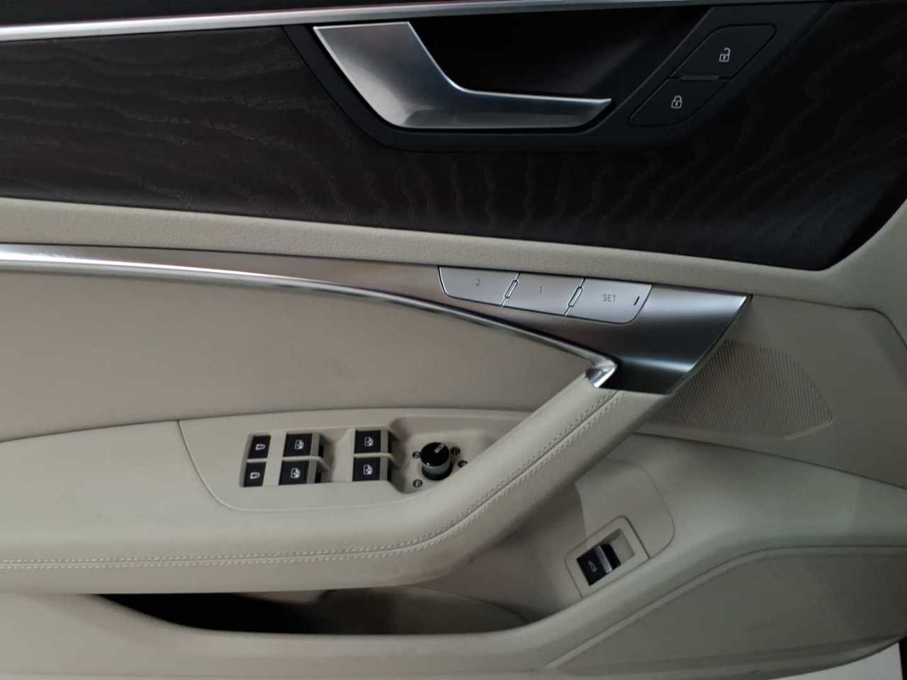 Audi A6 40 TDI quattro S tronic 18