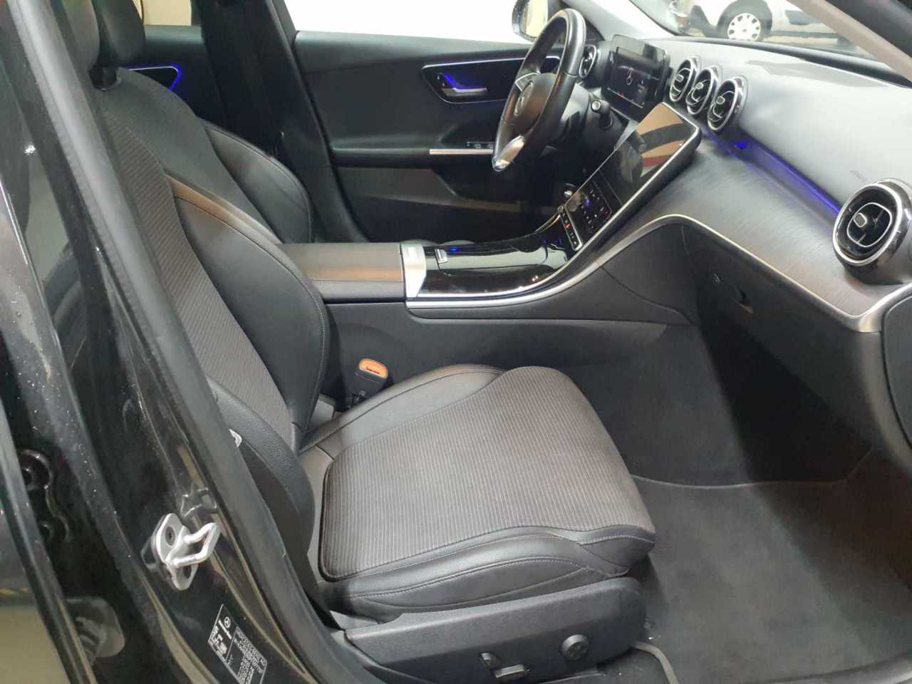 Mercedes-Benz C 220 d T 9G-TRONIC Avantgarde 8
