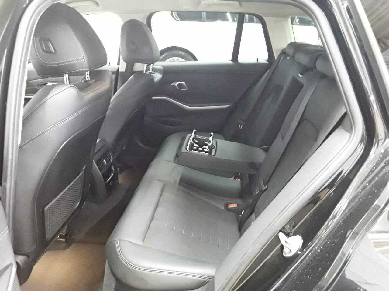 Bmw 318d Touring Aut. 13