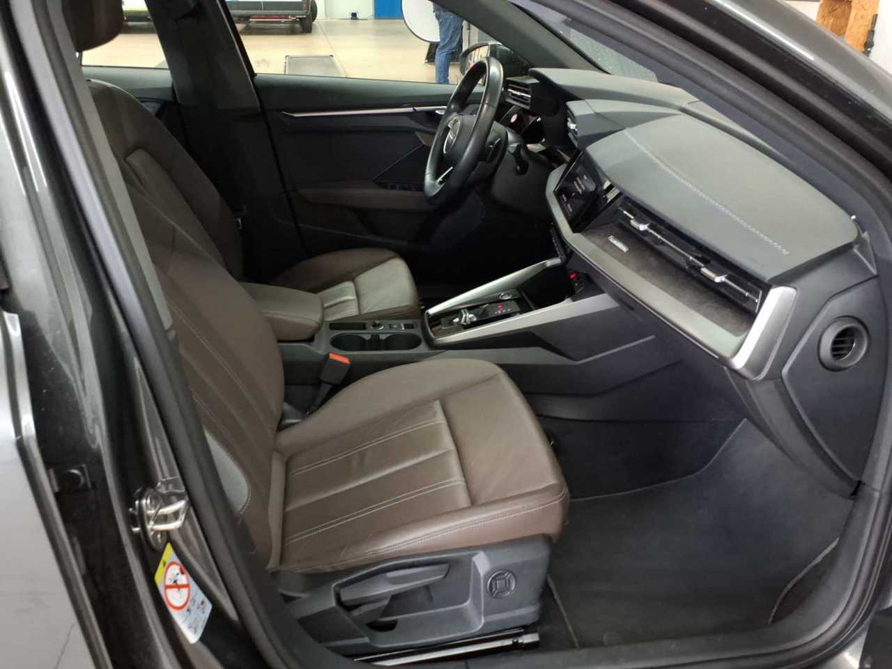 Audi A3 40 TDI Limousine quattro S tronic S line 8