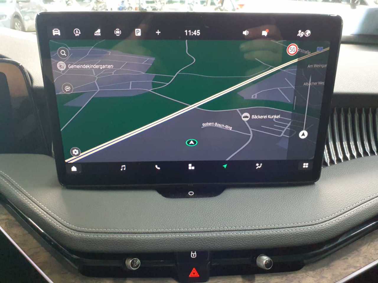 Skoda Superb Combi 2.0 TDI DSG L&K 13