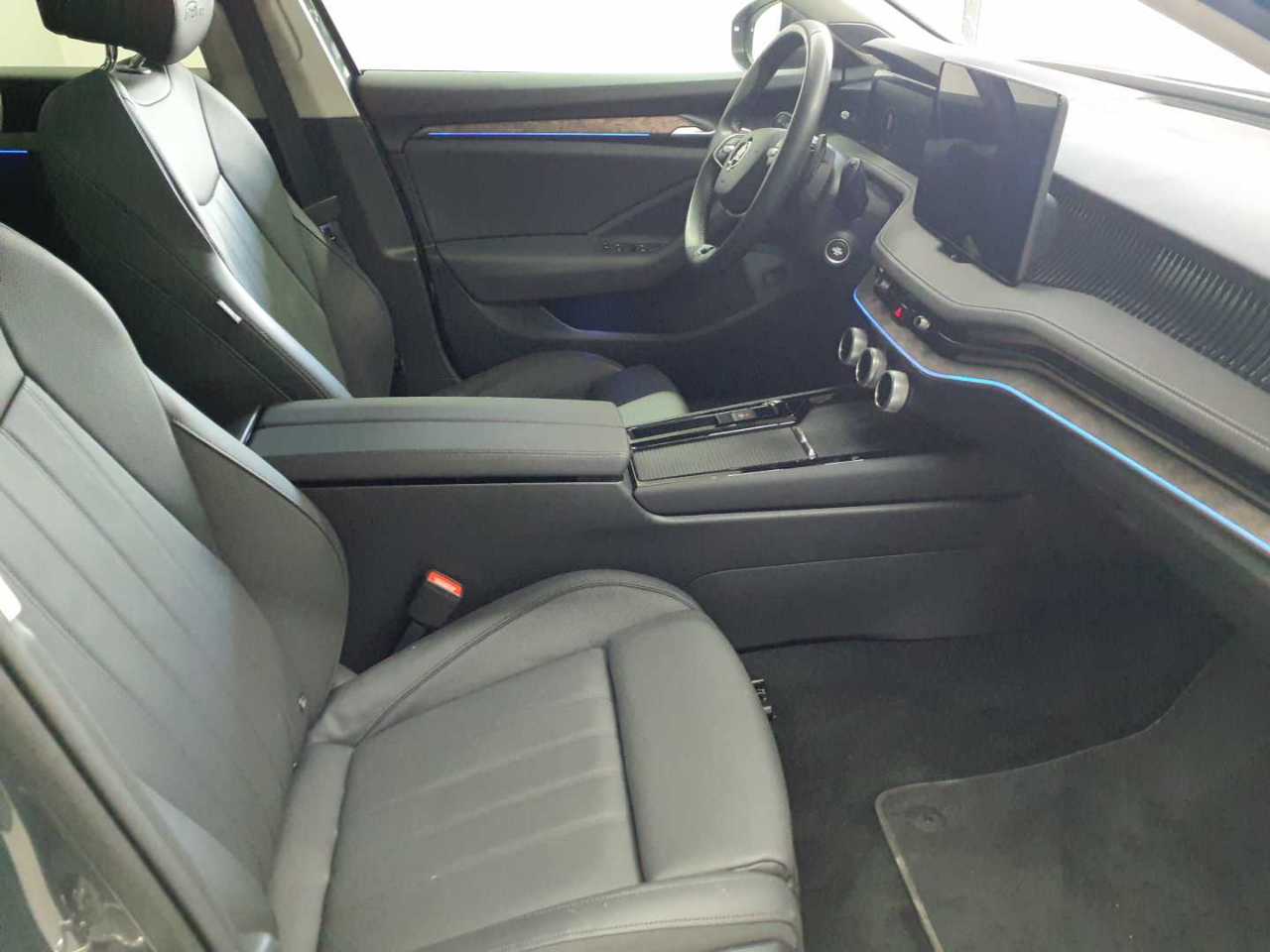 Skoda Superb Combi 2.0 TDI DSG L&K 8