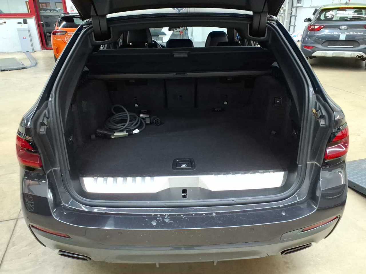 Bmw 530e xDrive Touring Aut. 15