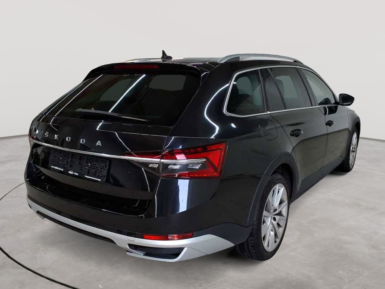 Skoda Superb Combi 2.0 TDI 4x4 DSG Scout 4