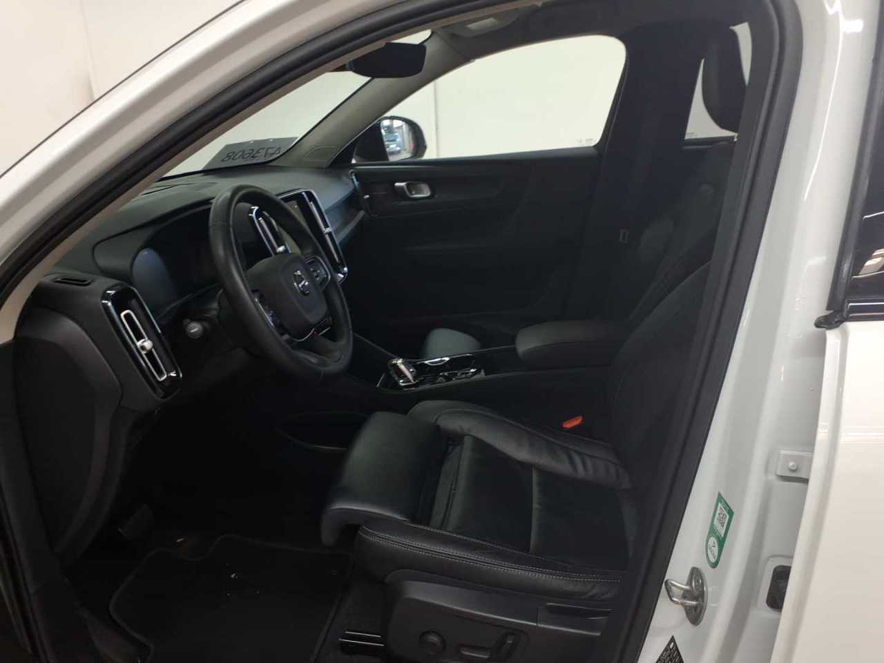 Volvo XC40 T5 Recharge DKG Plus Dark 7