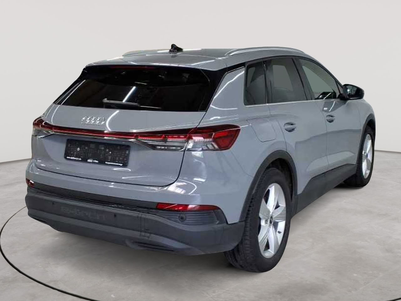 Audi Q4 e-tron 40 4