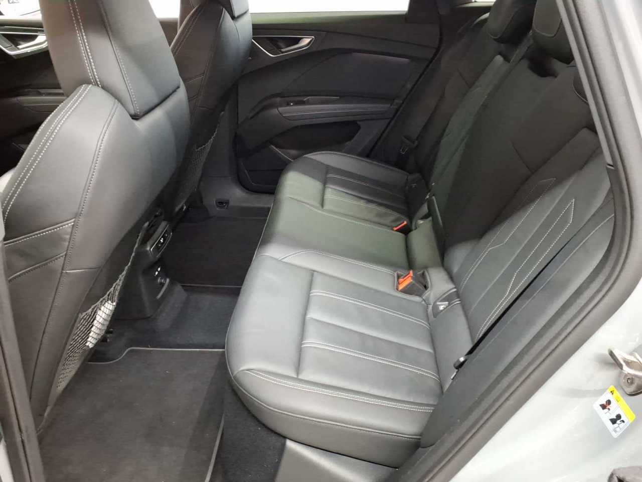 Audi Q4 e-tron 40 13