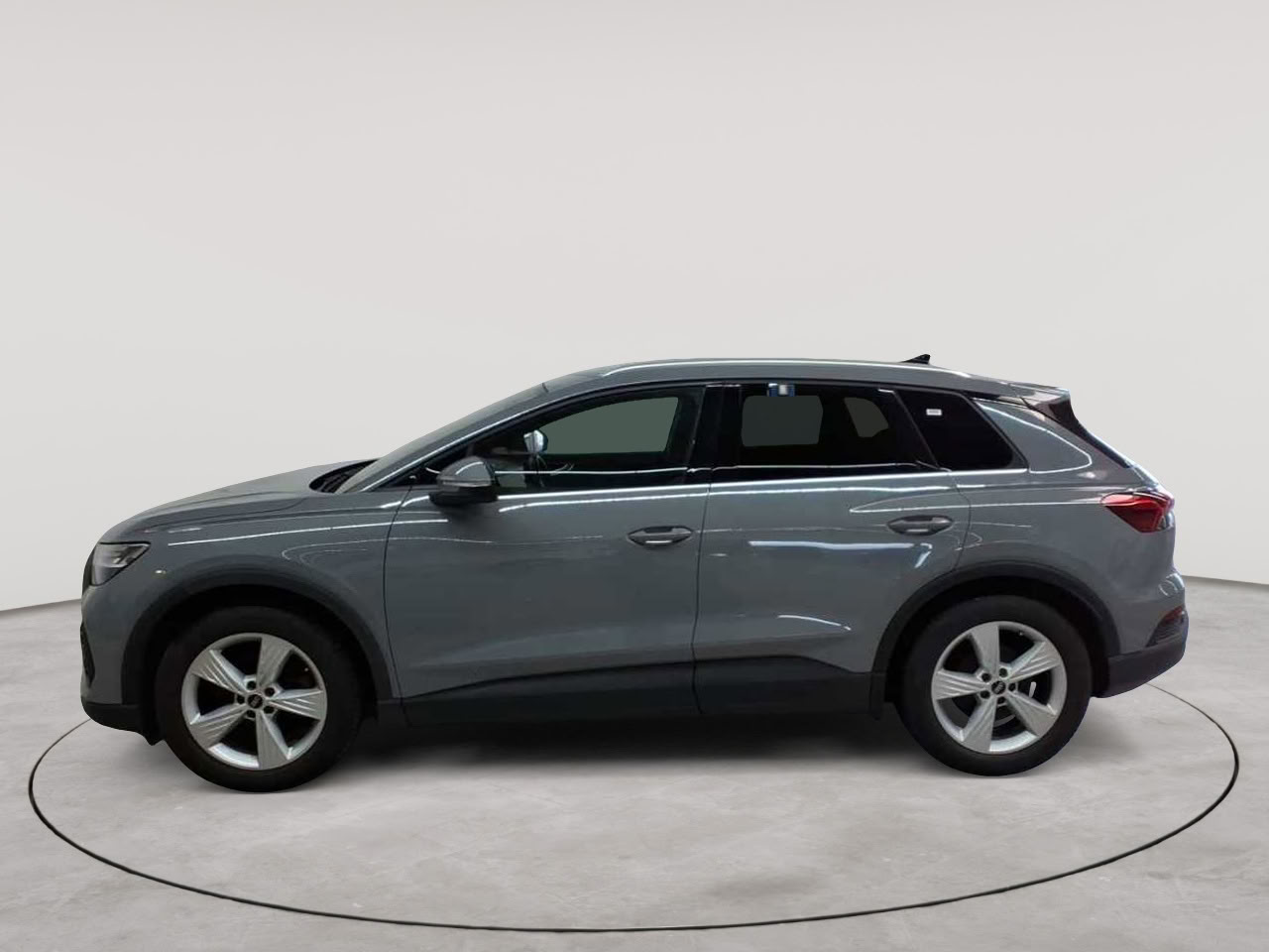 Audi Q4 e-tron 40 6