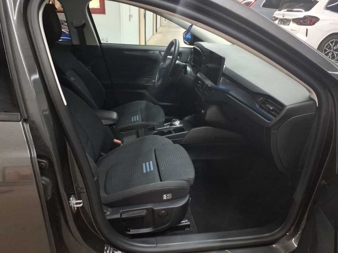 Ford Focus Turnier 1.5 EcoBlue Start-Stopp-System Aut. ACTIVE 8